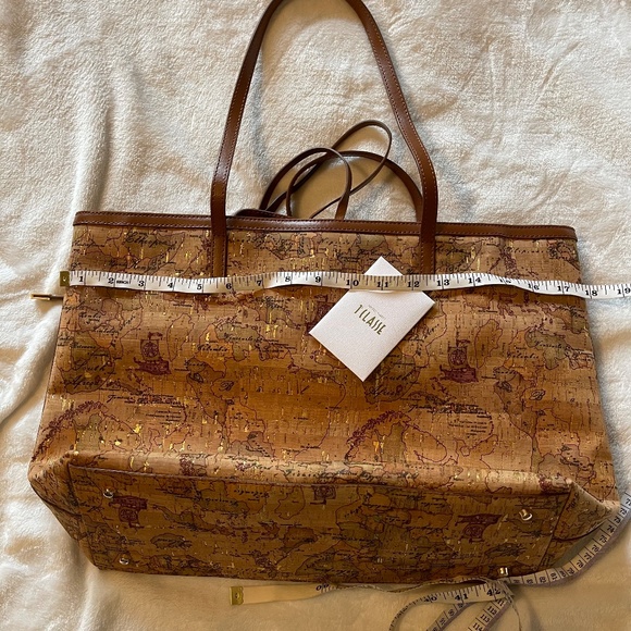 NWT Alviero Martini (Italian Luxury Brand) Limited Edition Cork Large MAP Tote - Picture 10 of 13
